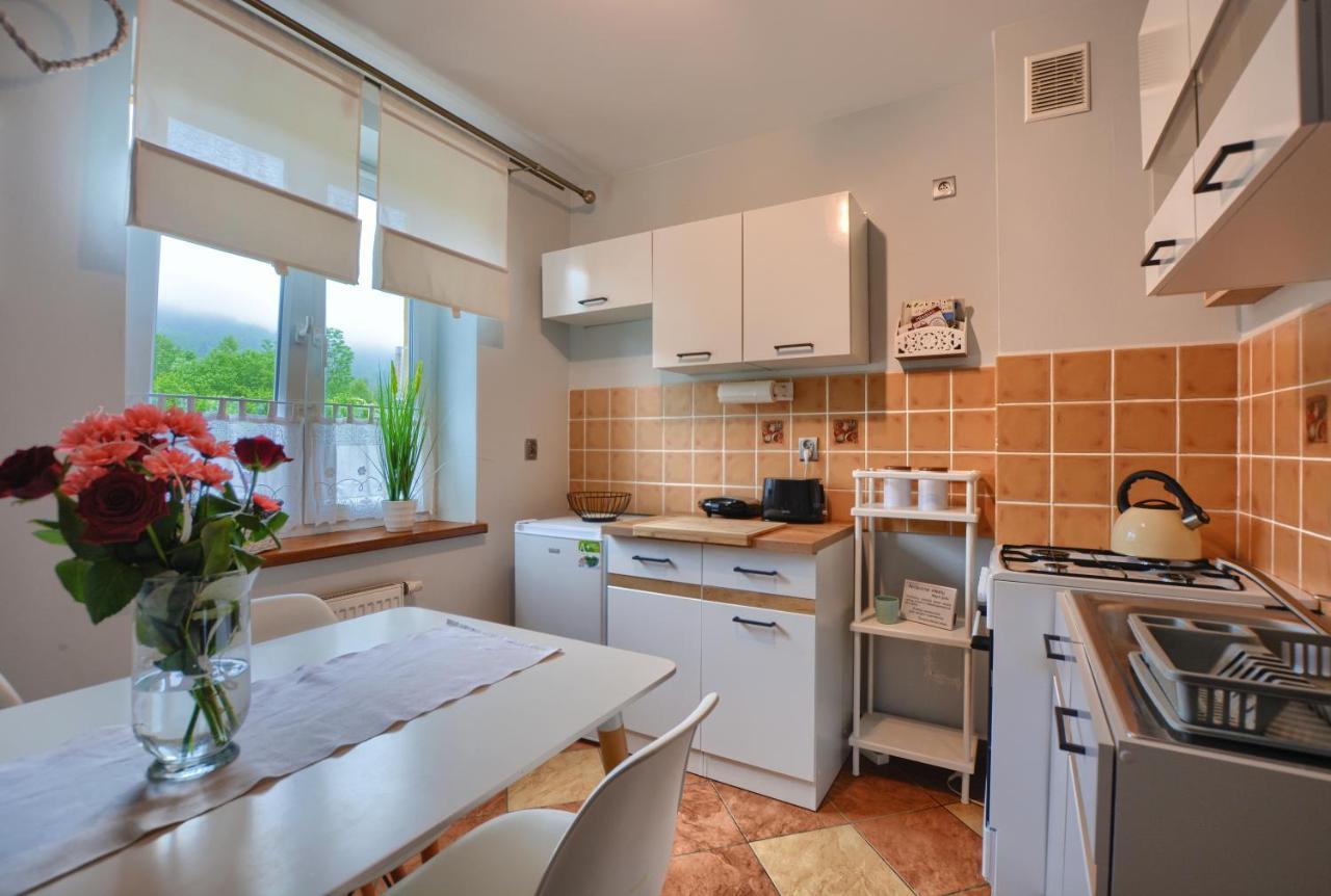 Apartamenty Bieszczadzki Aniol Ustrzyki Dolne Exteriör bild