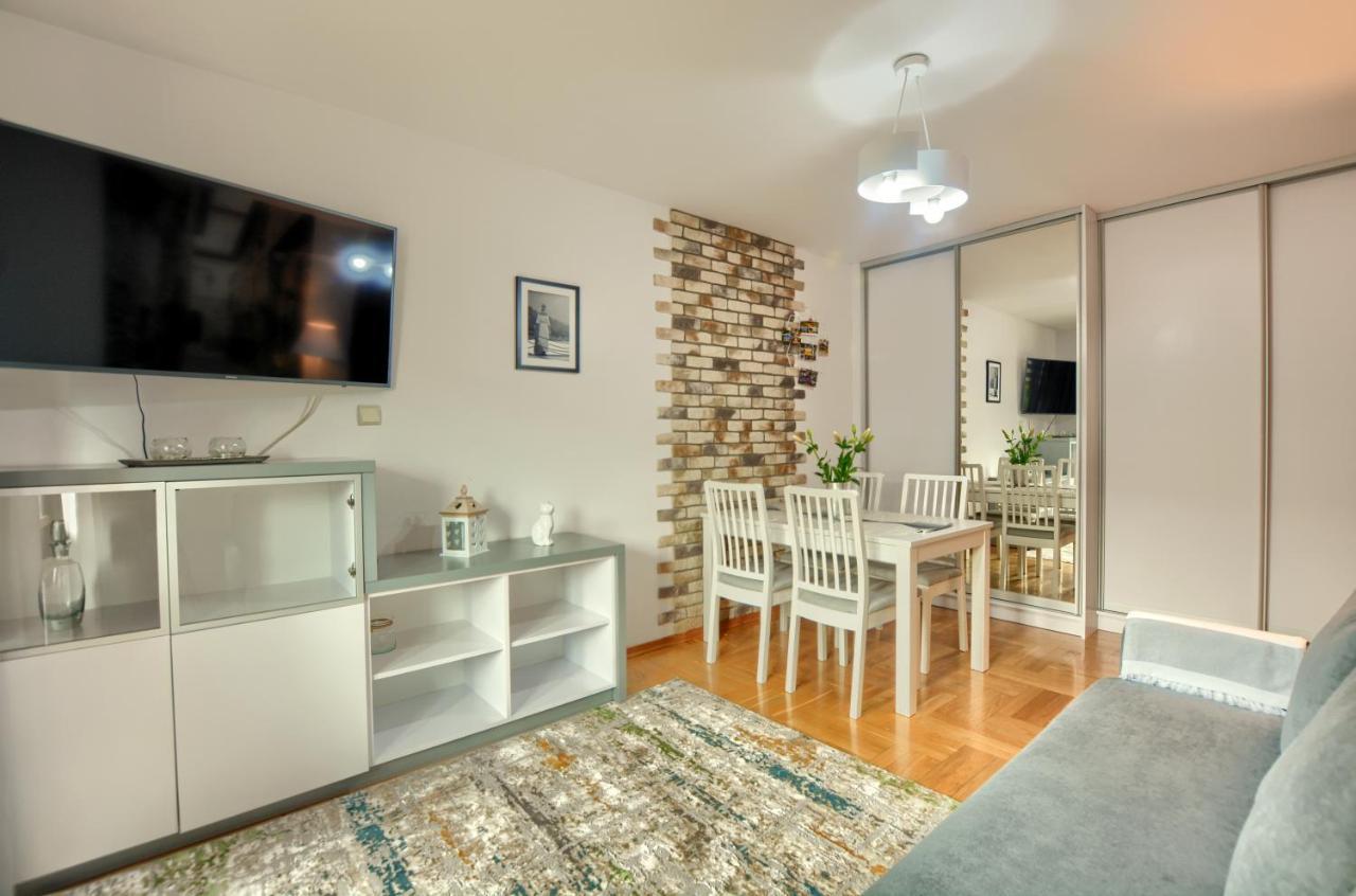 Apartamenty Bieszczadzki Aniol Ustrzyki Dolne Exteriör bild