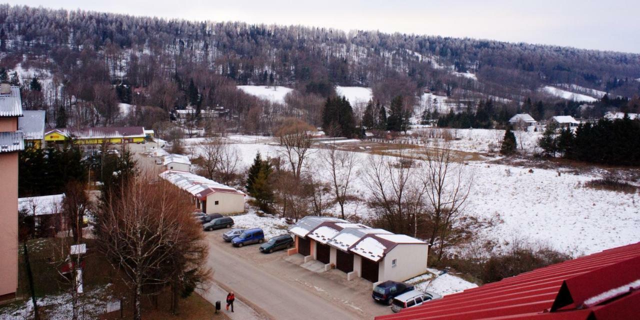 Apartamenty Bieszczadzki Aniol Ustrzyki Dolne Exteriör bild