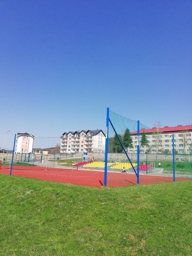 Apartamenty Bieszczadzki Aniol Ustrzyki Dolne Exteriör bild