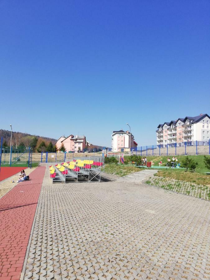 Apartamenty Bieszczadzki Aniol Ustrzyki Dolne Exteriör bild