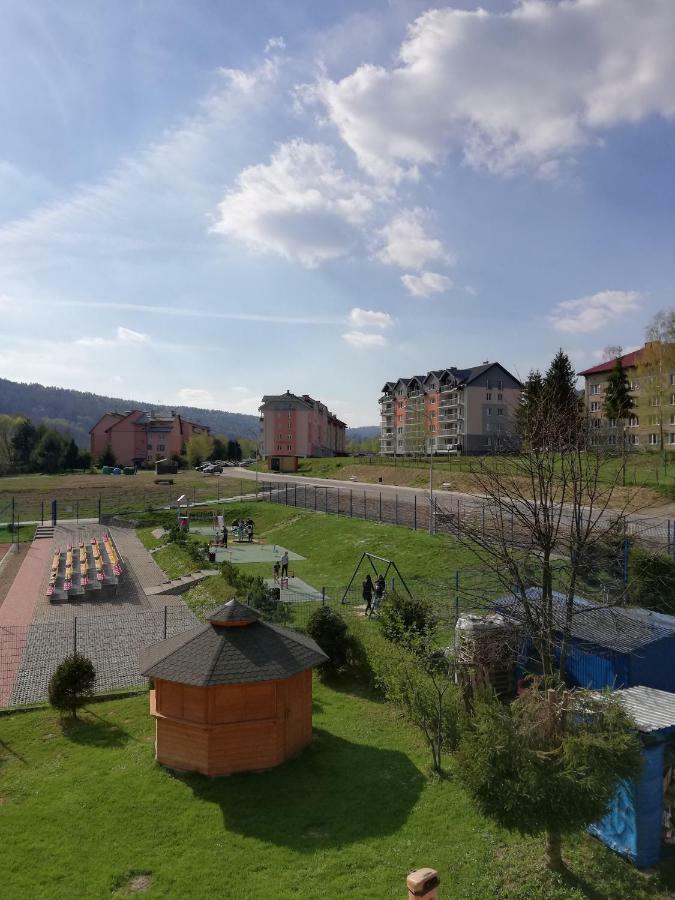 Apartamenty Bieszczadzki Aniol Ustrzyki Dolne Exteriör bild